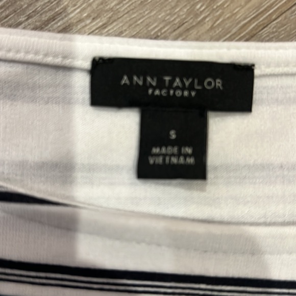 White with black and blue strips - Picture 4 of 6